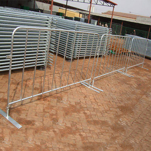 Crowd-Control-Barrier